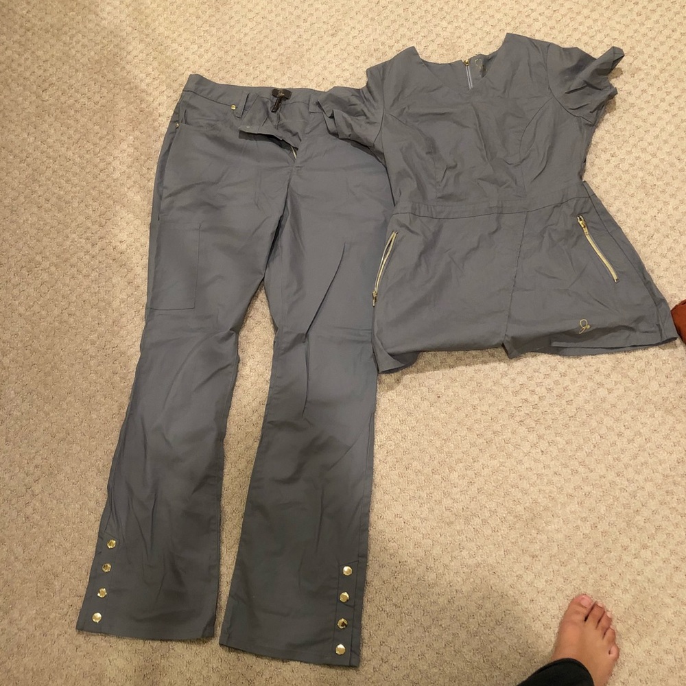 Never worn Jaanuu scrubs rages still on